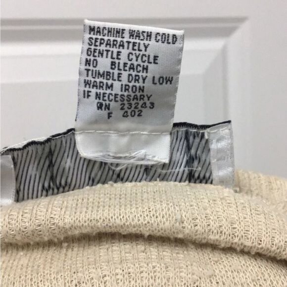 Style New York VTG Women’s Long Sleeve Oversize Texture Block Top, size M - Picture 6 of 6